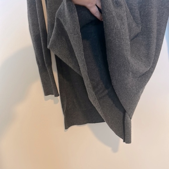 Autumn Cashmere Dark Gray 100% Cashmere Crew Sweater Cross Back - Picture 6 of 6